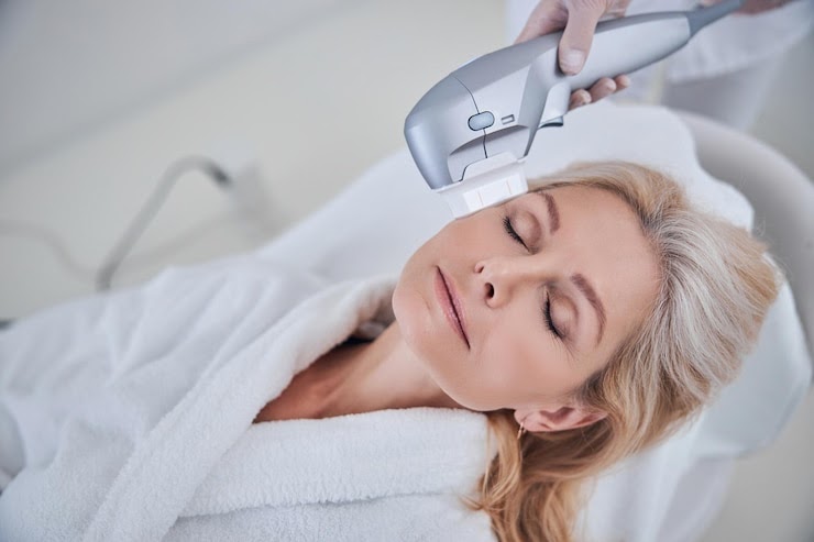Lift and Tighten: How High-Intensity Focused Ultrasound Transforms Your Face
