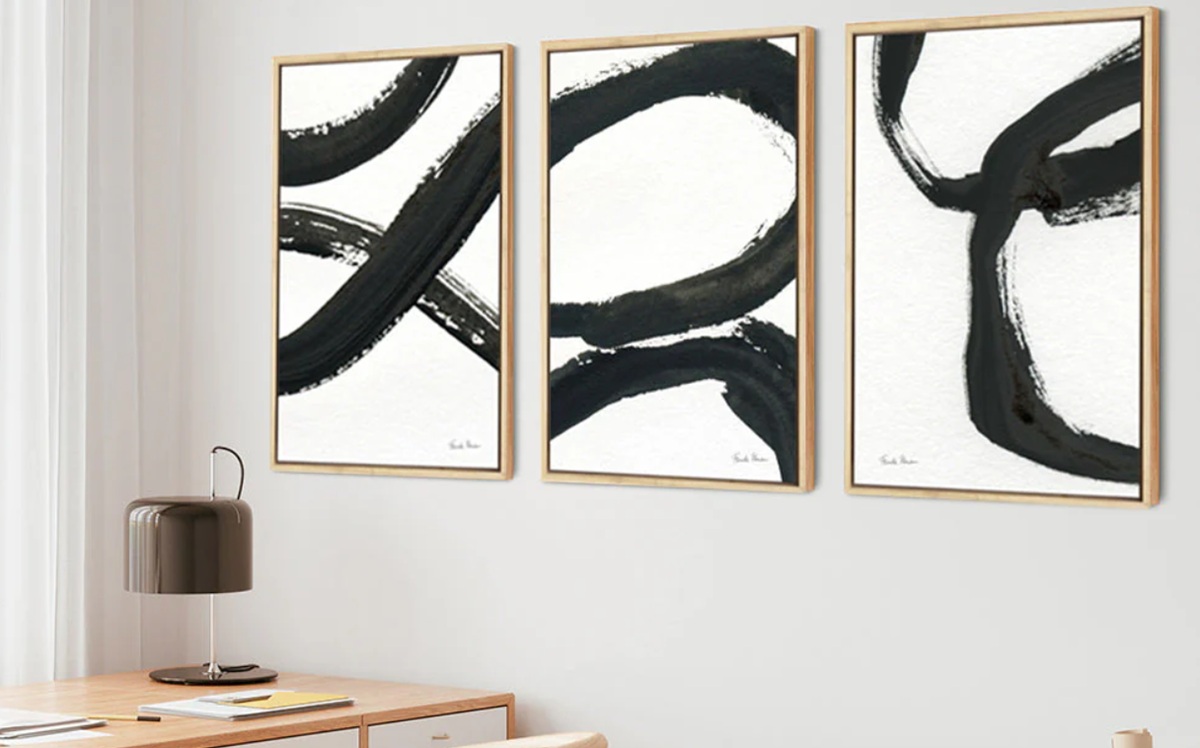 How to Bring Sophistication to Your Home Decor with Black and White Prints – Vibe Explored