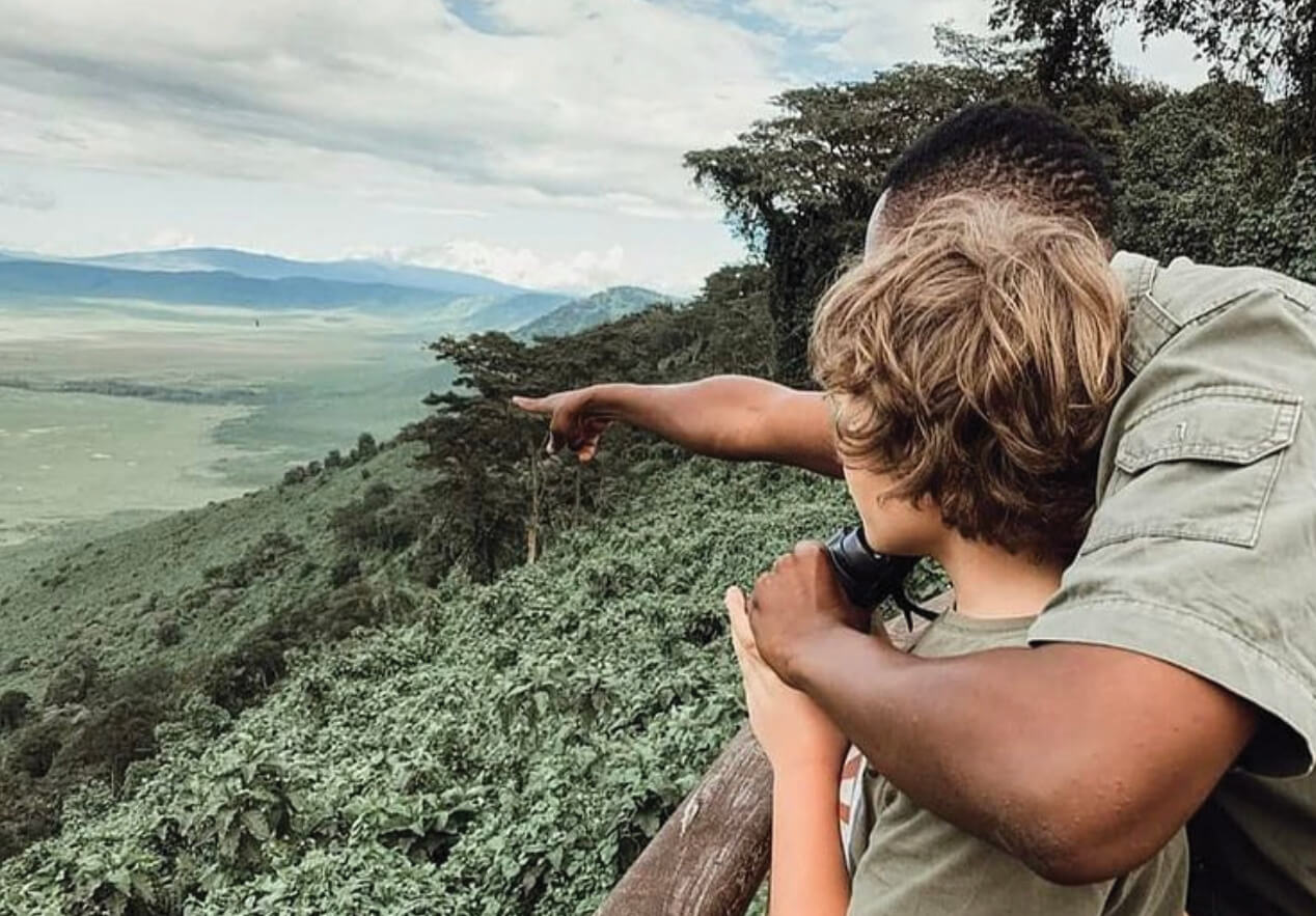 Experience a Day in a Serengeti Luxury Safari Lodge: Asanja