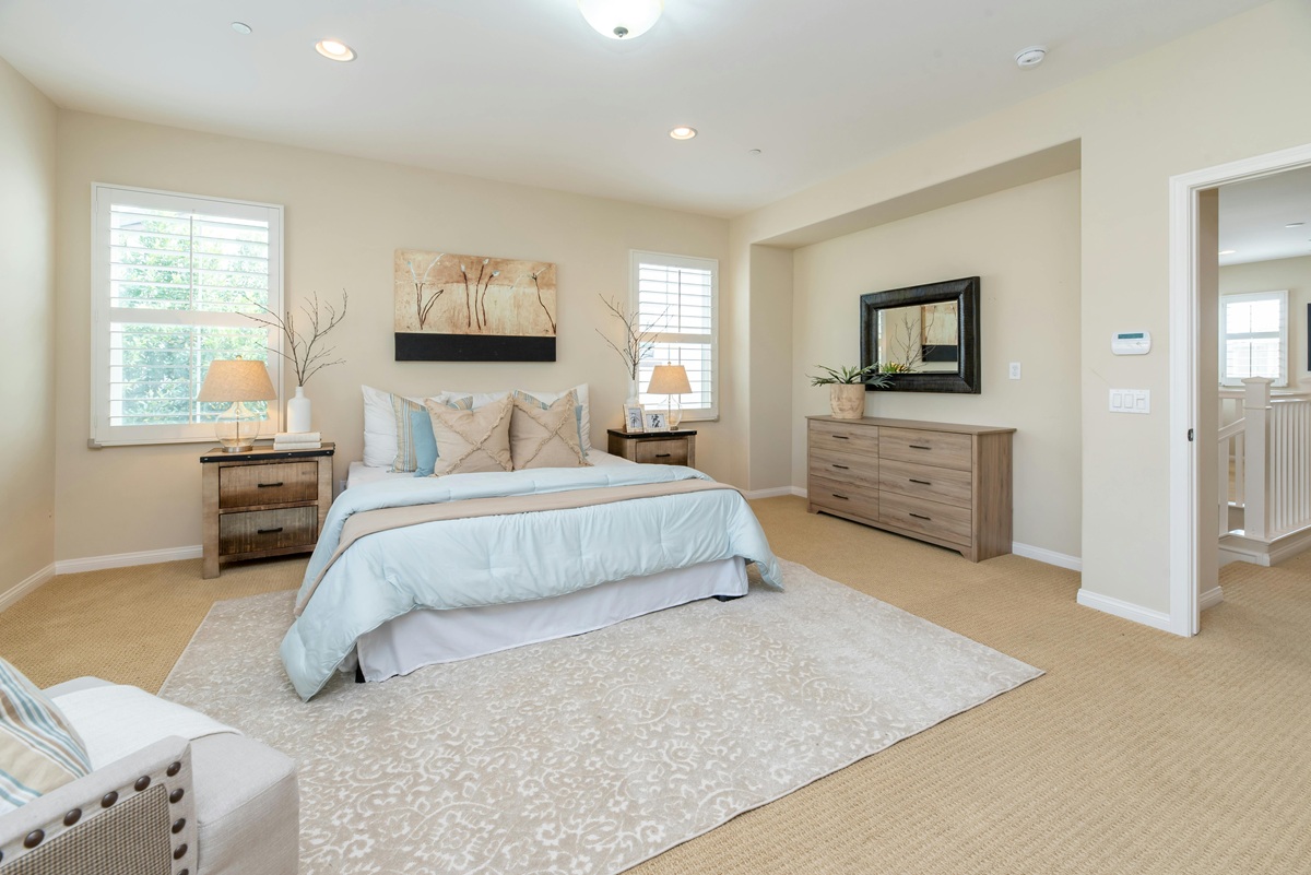 How to Choose the Right Bed Base for Your Queen Size Bed – Into The Wild