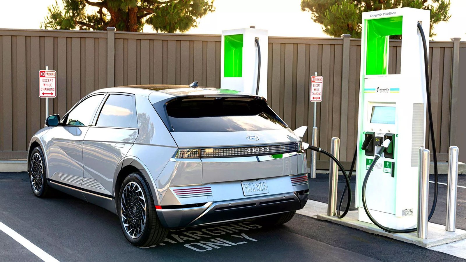 Unlocking Sustainable Mobility: Your Guide to EV Charger Dubai