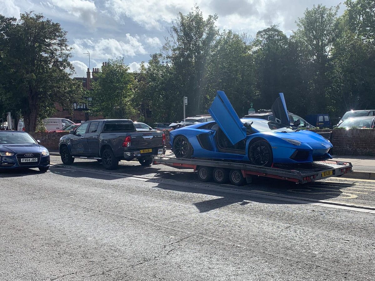 Reliable Towing and Car Recovery Services in Luton | by a2btow | May, 2025 | Medium