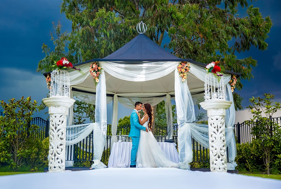 Looking for an Asian Wedding Venue in Essex That Feels Like a Fairytale? – Stock Brook Manor
