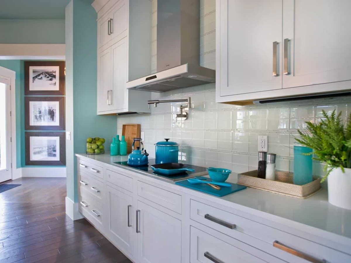 Gleam and Glow: A Comprehensive Guide to Glass Tiles – Everyday Explored