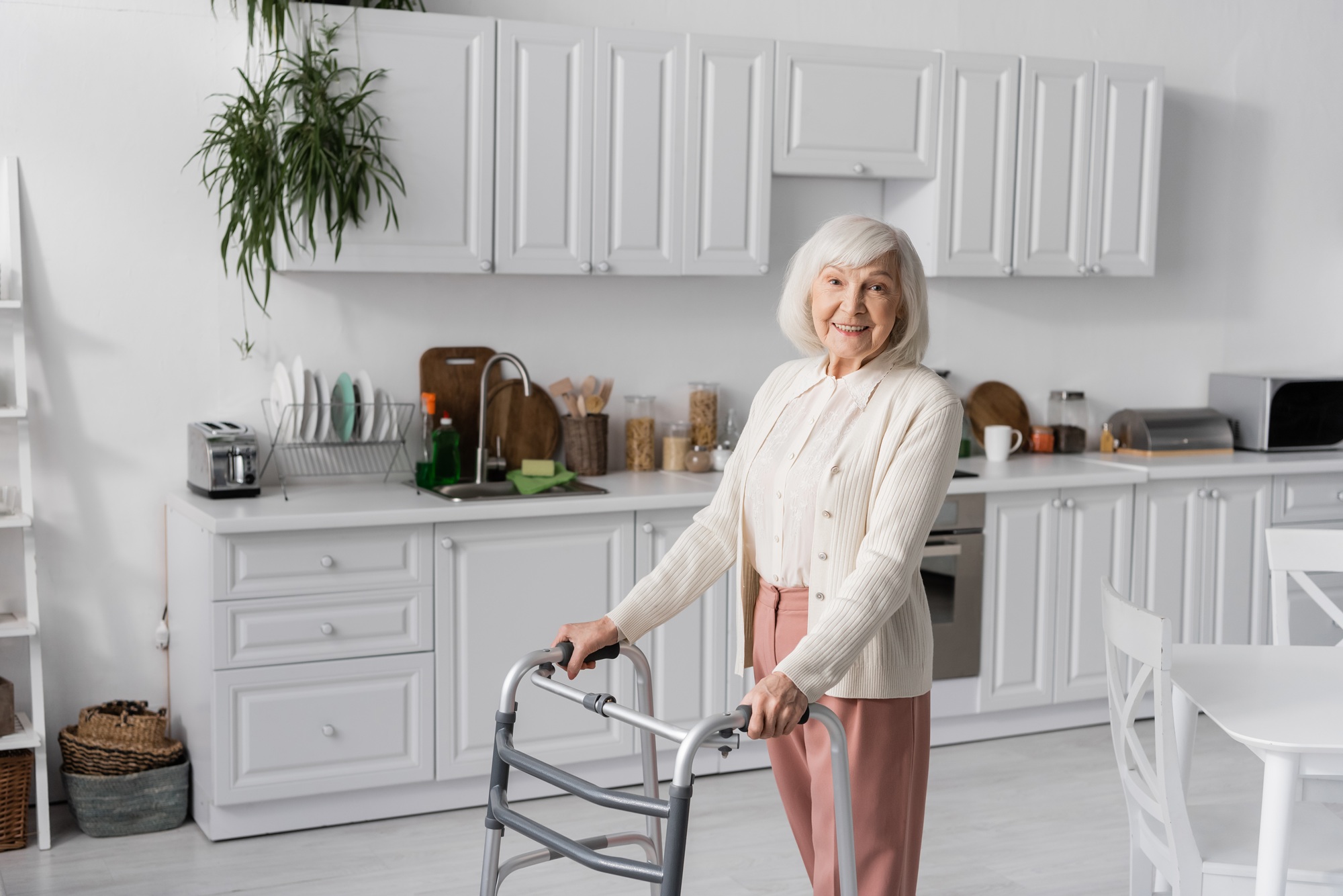 How Independent Living For Seniors Promotes Healthy Aging
