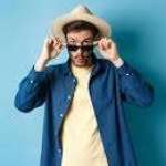 eyeglass 876 Profile Picture