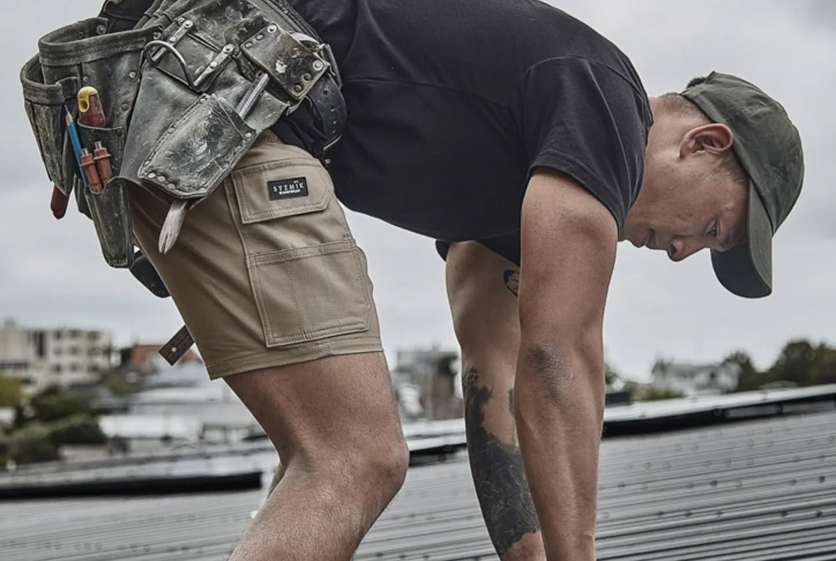 A Guide to Work Shorts: Get Comfort and Functionality All-in-One – The Essence of Australia