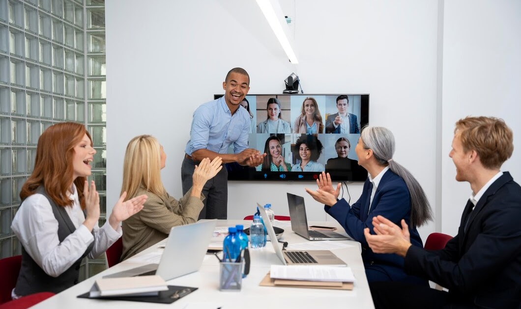 How do Unified Communication Services Improve Collaboration?