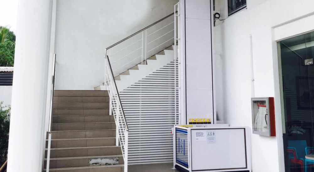 A Complete Buyer’s Guide to Choosing the Right Residential Cargo Lift