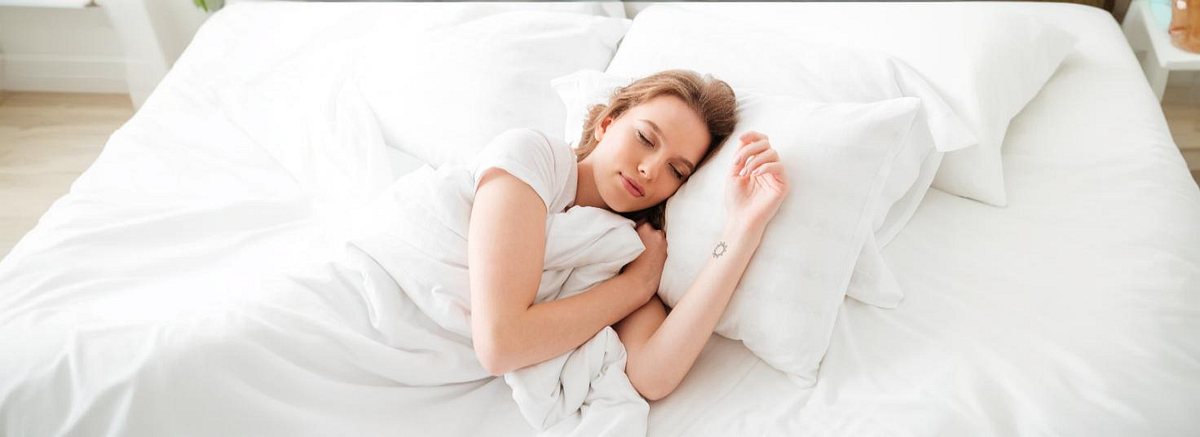 How the Right Pillow Can Improve Breathing and Reduce Snoring | by Pyramid Pillow | Oct, 2025 | Medium