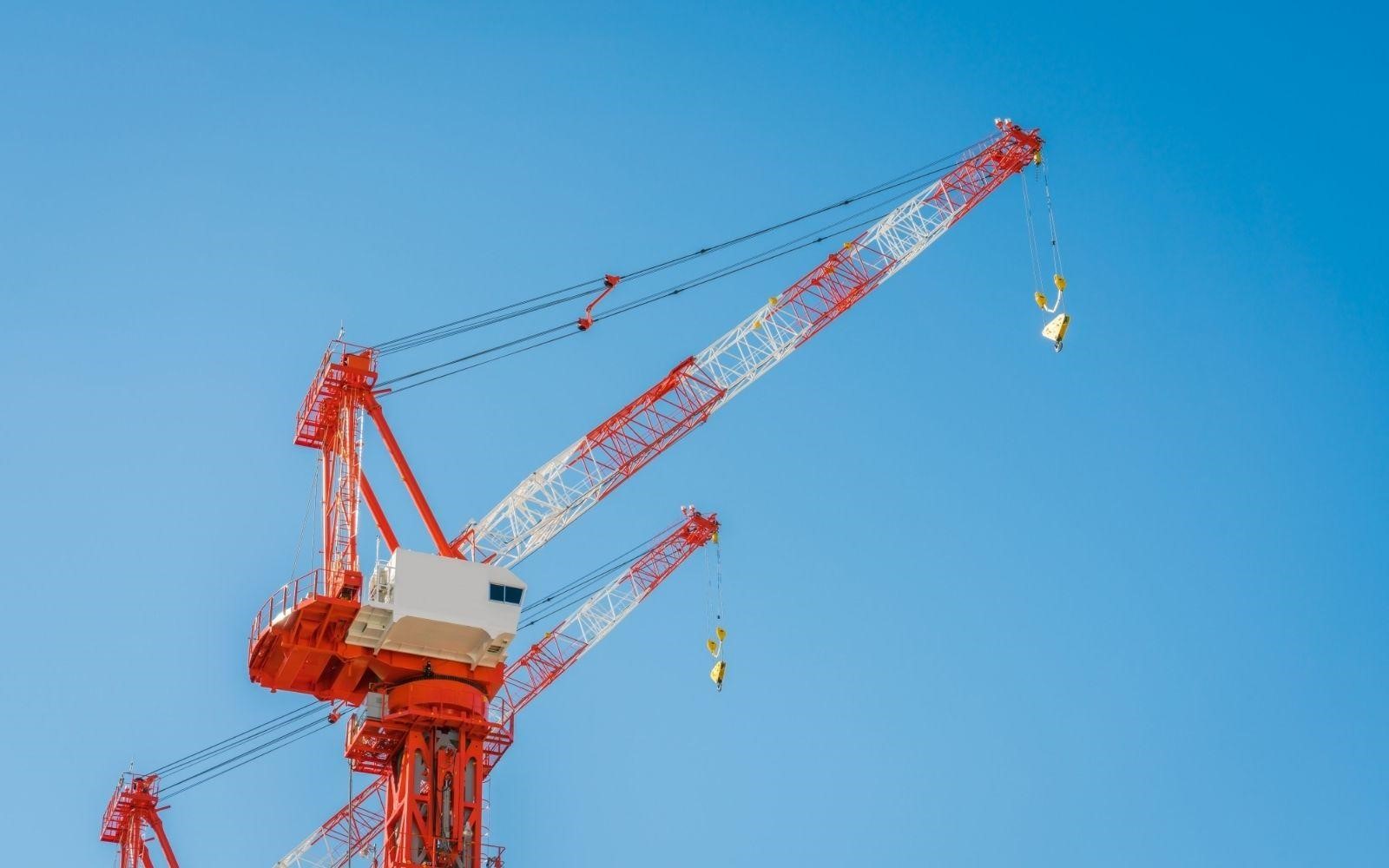 Choose the Right Industrial Lifting Equipment for Businesses