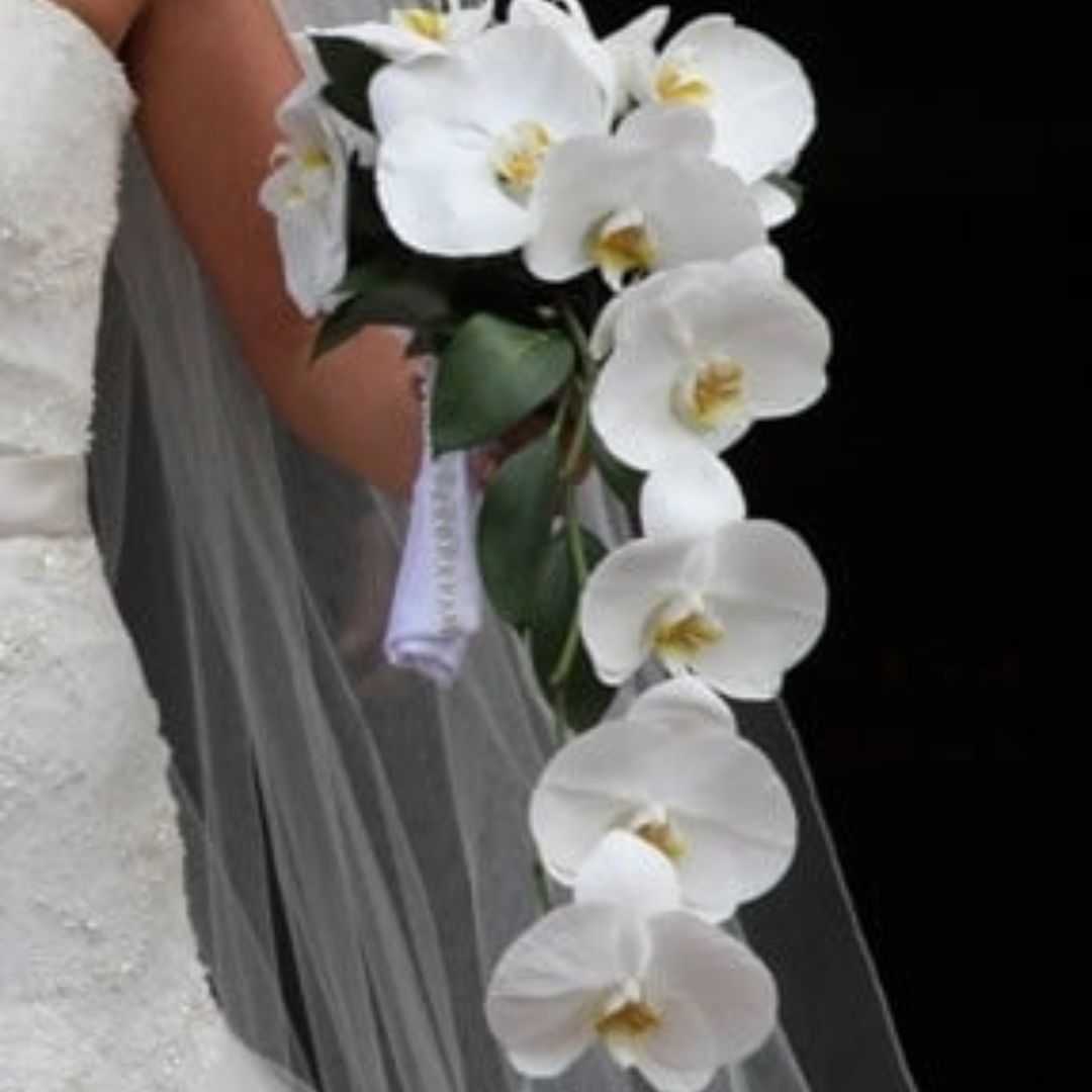 Timeless Bridal Bouquets by Essential Wedding Hire..