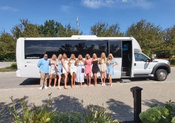 Top 5 Occasions to Book a Party Bus Service