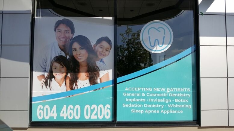 10 Creative Uses for Vinyl Signs in Your Business