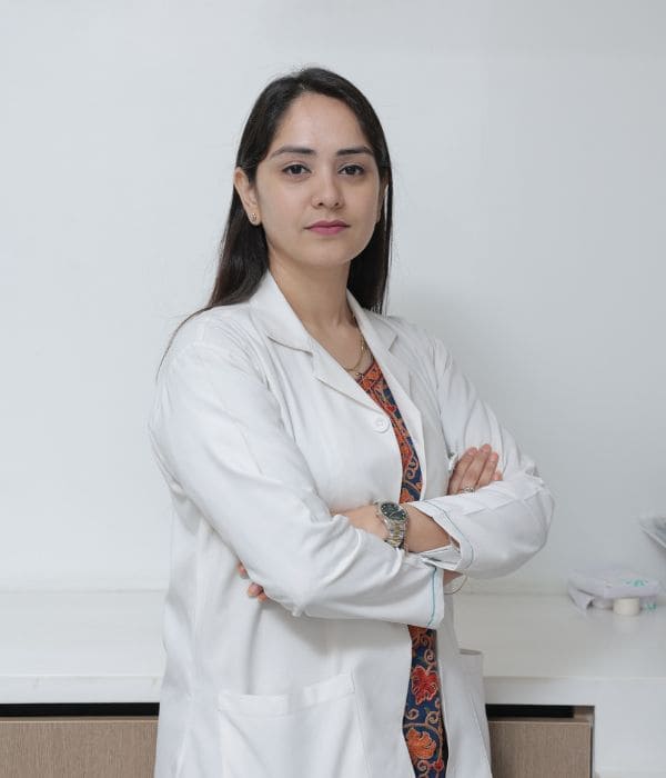 Dr Vijay Lakshmi Thakur – Dental Expert at AVee Hospital