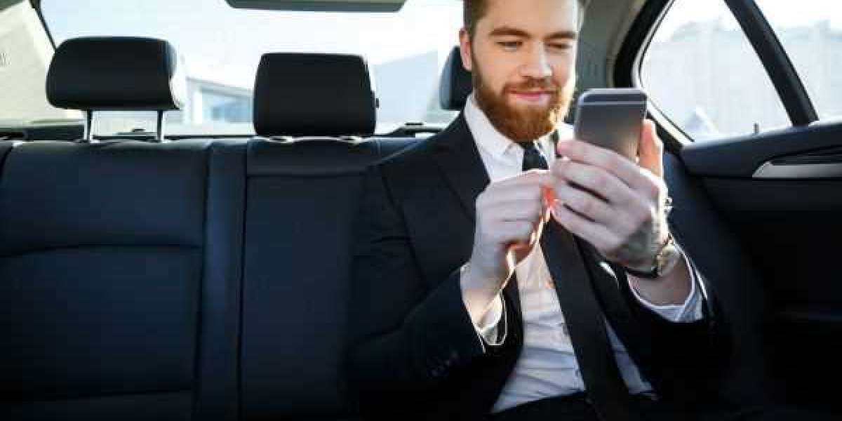 How Does a Melbourne Airport Taxi Compare for Price and Convenience?