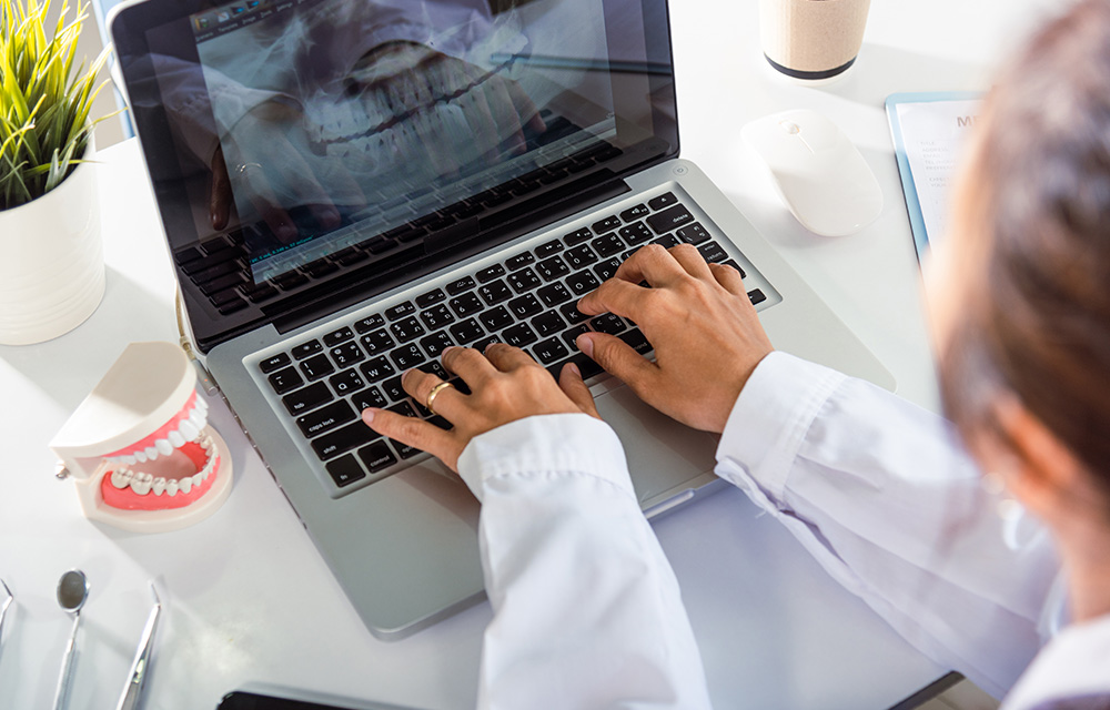 Invisalign Treatment in Ahmedabad: How to Find the Right Dental Clinic  Surgeon