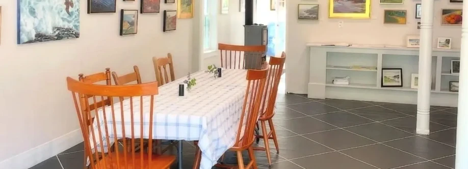 Ettas Place Cover Image