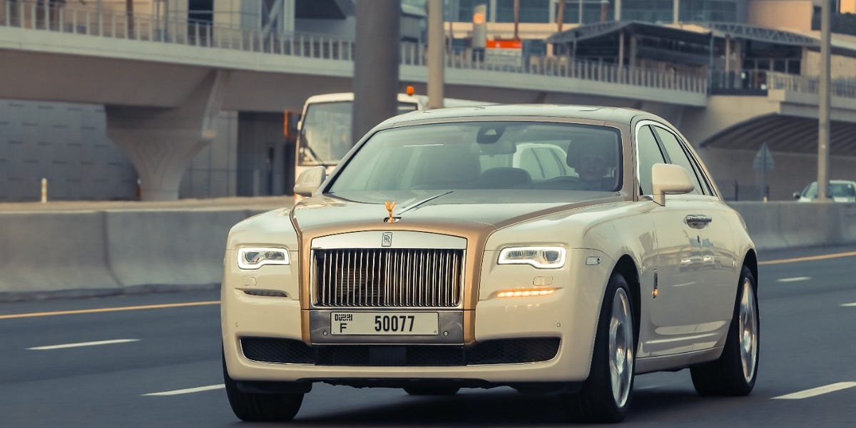 Why International Travelers Are Choosing Affordable Car Rental in Dubai