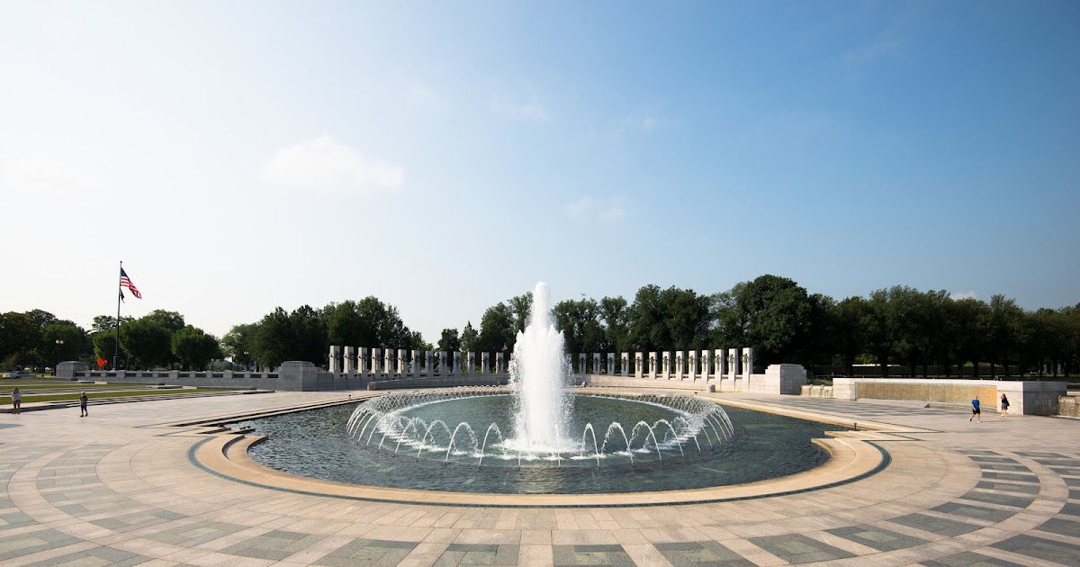 How to Choose the Right Fountains Manufacturer: 8 Questions You Must Ask