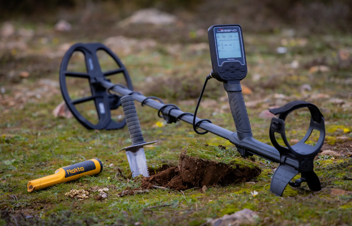 Prospector Tools 101: Essential Equipment to Get Started with This Hobby – Vibe Sphere