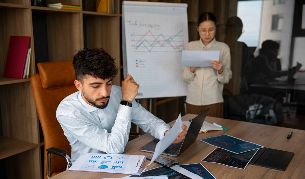 Solutions for Modern Data Challenges: How a Power BI Developer Transforms Your Business Reporting