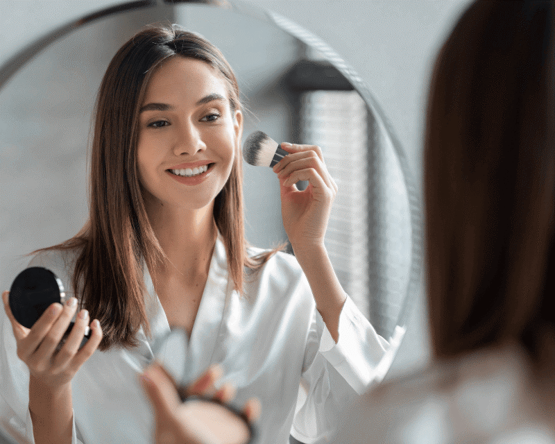 Voordelen van natuurlijke cosmetica voor acnegevoelige huid