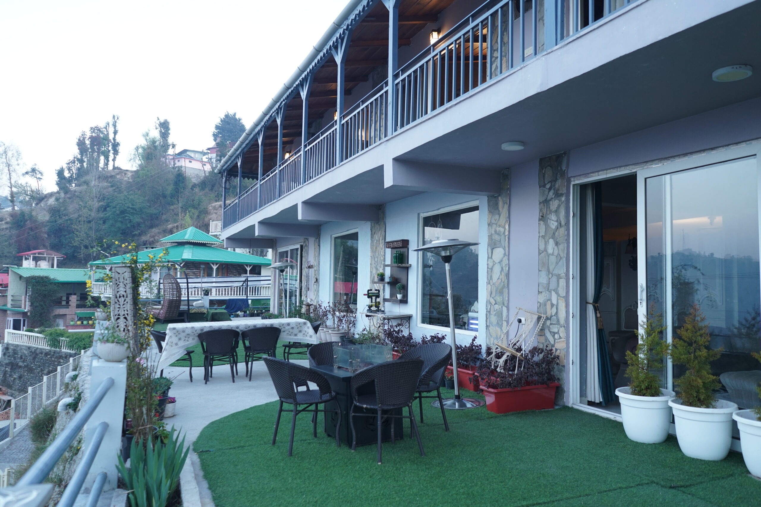 Luxury 4 BHK Villa in Mukteshwar, Uttarakhand | 4 Nights + 1 Free