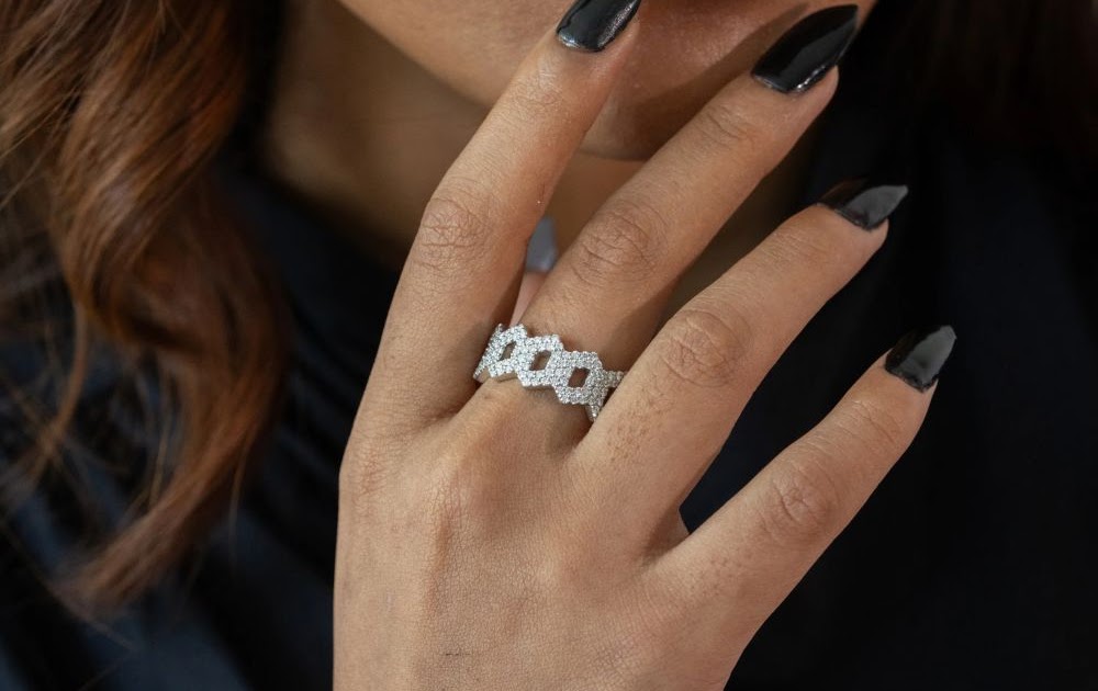 Luxury Gift Rings for Her on Valentine’s Day 2026