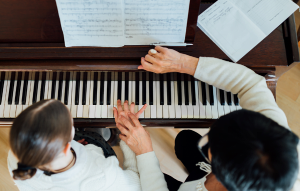 Easy Piano Lessons for Kids in Singapore: Ages 4-10