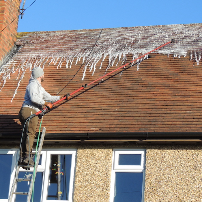Biocide Roof Moss Treatment: Long-Lasting Moss Prevention